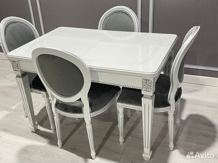 Кухонный комплект стол со стульями на кухню
