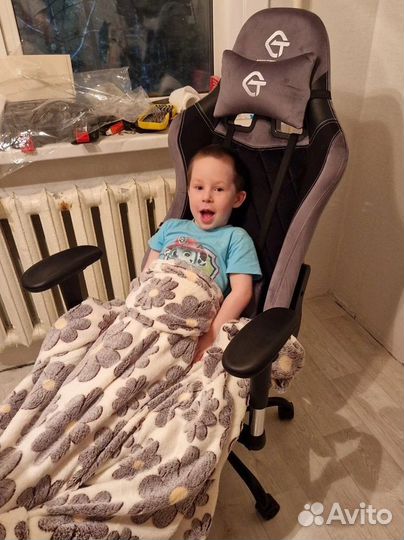 Компьютерное игровое (геймерское) кресло. Новые