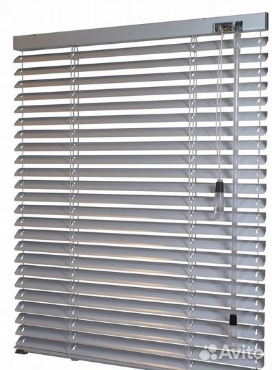 Жалюзи и рулонные жалюзи