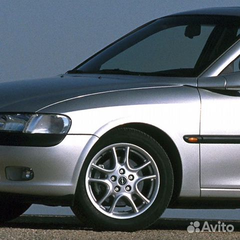 Крыло переднее левое в цвет Opel Vectra B