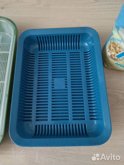 Все для кошек: лоток, миска, наполнитель