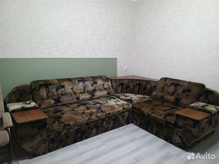 Угловой диван бу