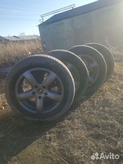 Kumho Eco Solus KL21 215/60 R16