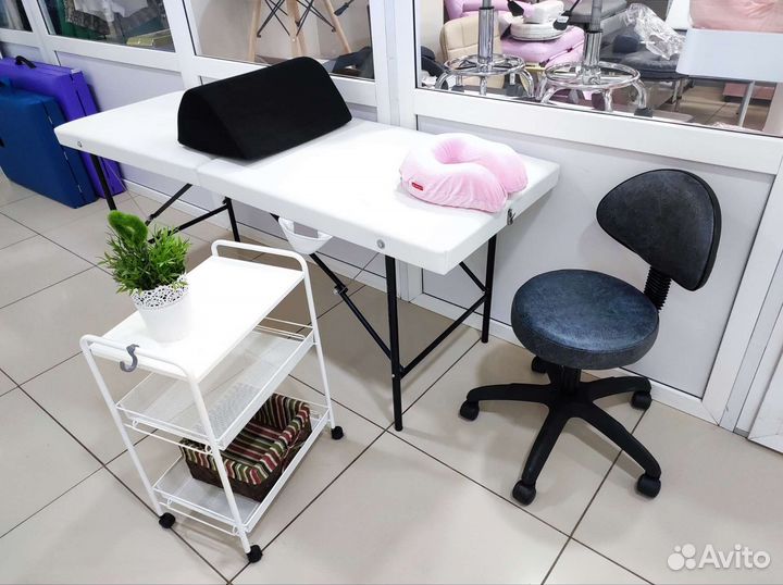 Кушетка стул столик