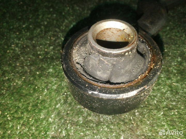 Рычаг нижний toyota progres JCG11 2jzge 1999 Перед. Лев