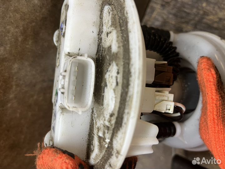 Рено Логан с 2017 бензонасос