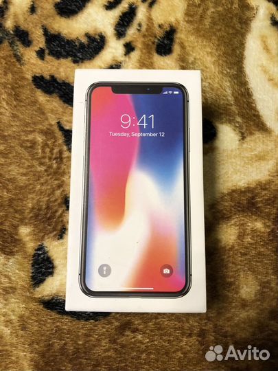 iPhone X, 256 ГБ