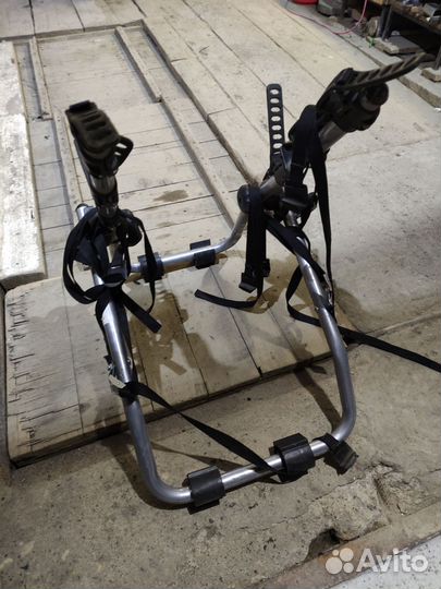 Велобагажник на заднюю дверь thule