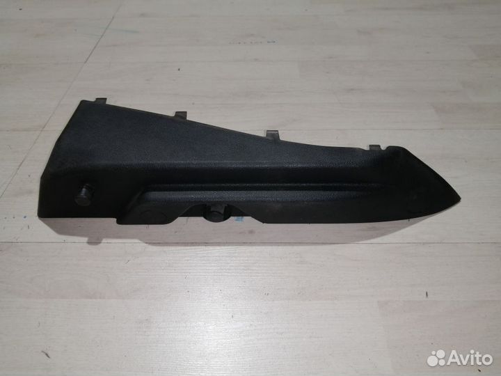 Накладка стойки Kia Ceed