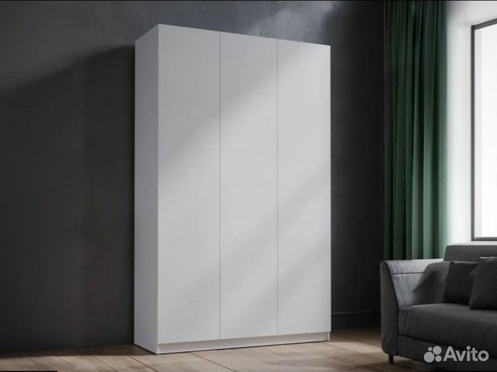 Белый узкий распашной шкаф для одежды в прихожую