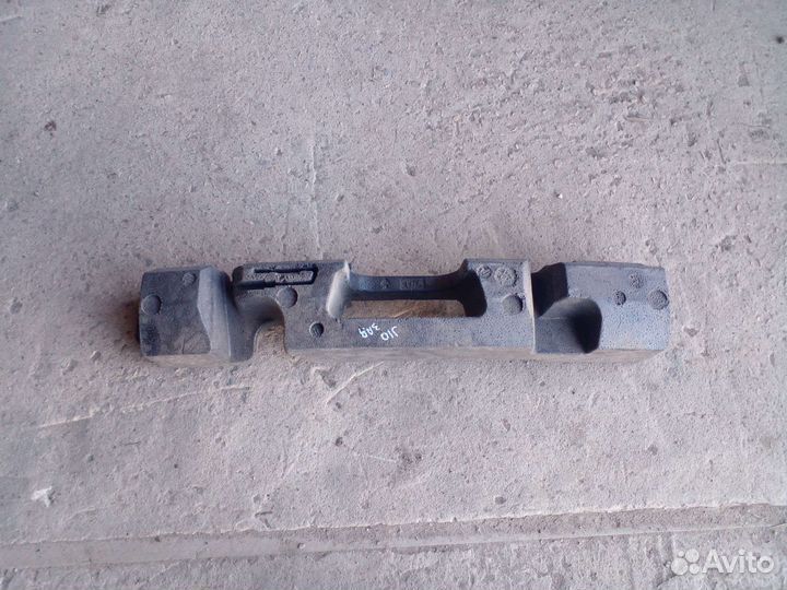 Абсорбер заднего бампера Nissan Qashqai J10