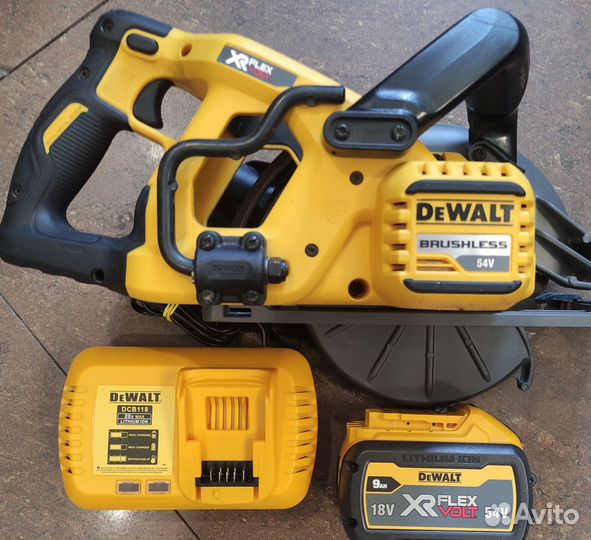 Циркулярная пила dewalt DCS 577