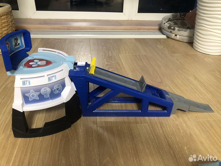 Щенячий патруль Мотобаза с Гончиком