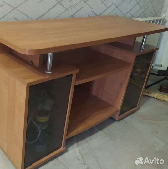 Тумба под телевизор