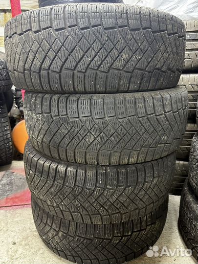Pirelli Ice Zero FR 205/55 R16