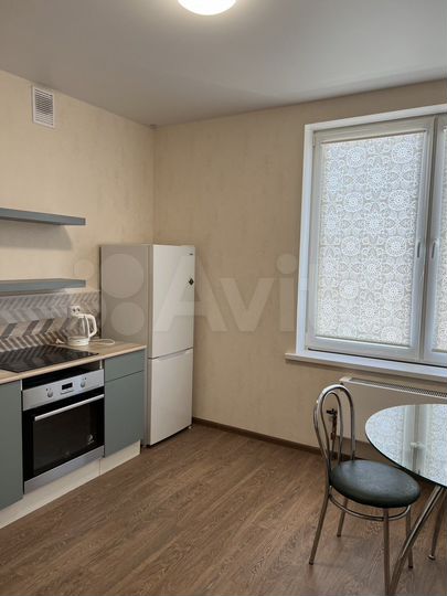 2-к. квартира, 56 м², 14/25 эт.