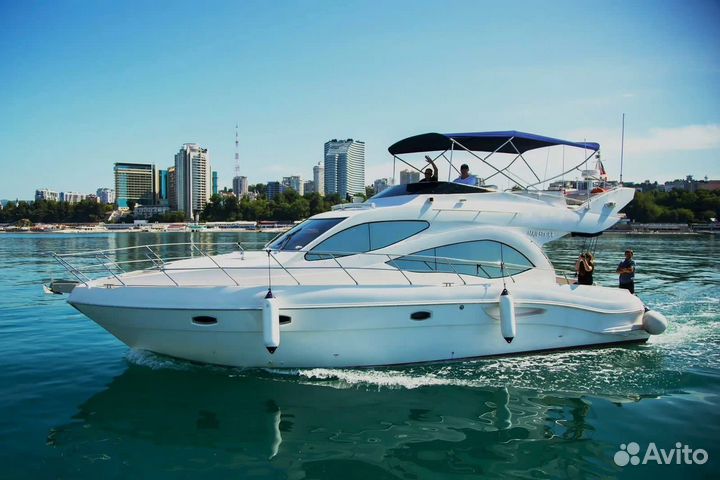 Аренда яхты Маджести 44