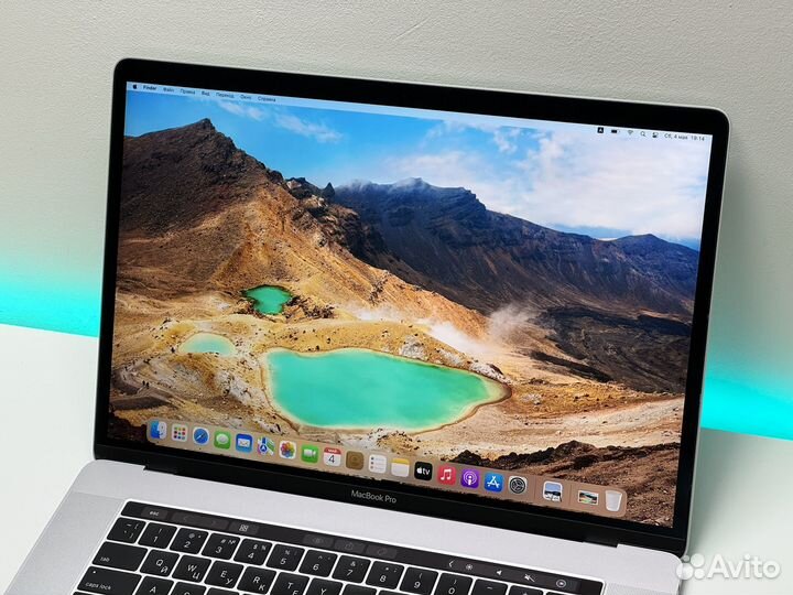 MacBook Pro 15 Touch Bar / Retina 53 цикла