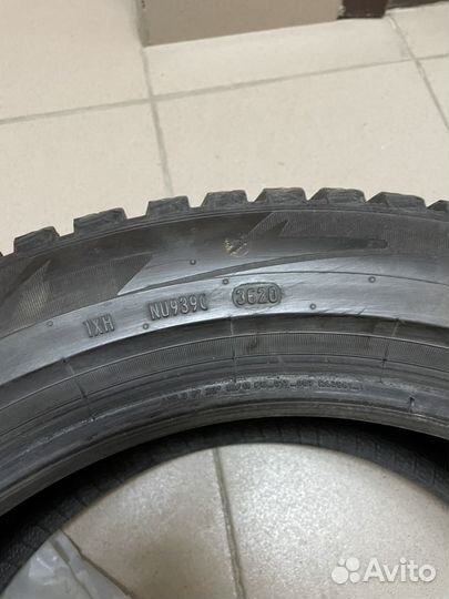 Pirelli Ice Zero 2 225/50 R17 98