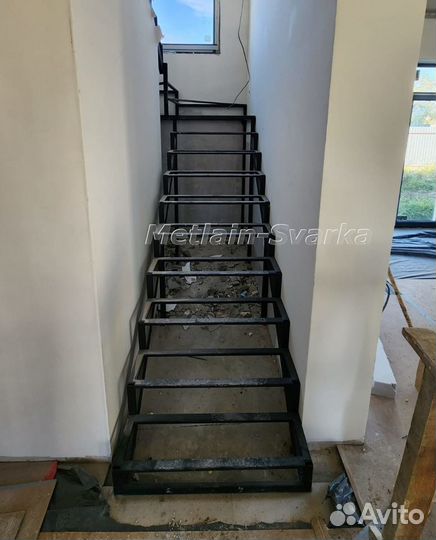 Лестница в дом металлокаркас № 387