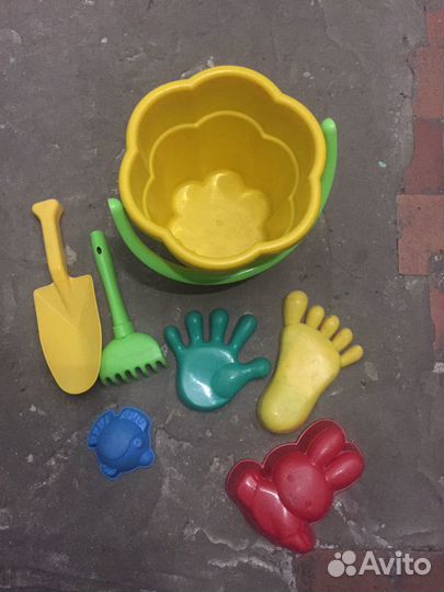 Игрушки разные