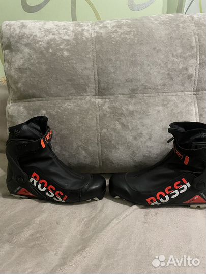 Лыжные ботинки rossignol x8 skate(едут обратно)