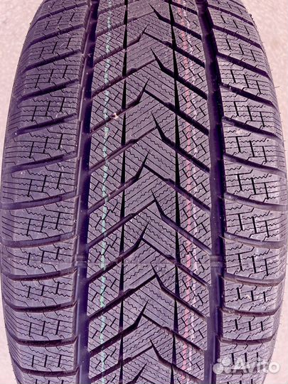 Roadmarch Winter XPro 999 275/55 R20 79H