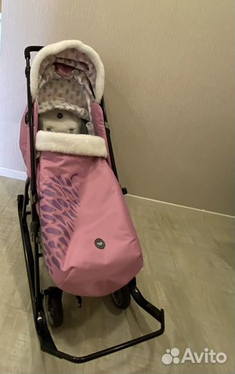 Санки коляска Nika 7-5k с перекидной ручкой