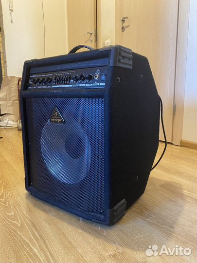 Комбоусилитель для бас гитары behringer BXL1800A