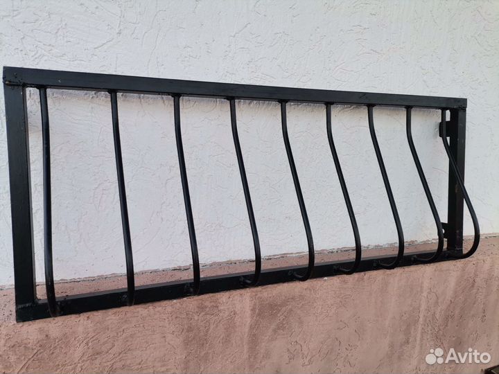 Решётка на подвальное окно. Размер: 95/39 см