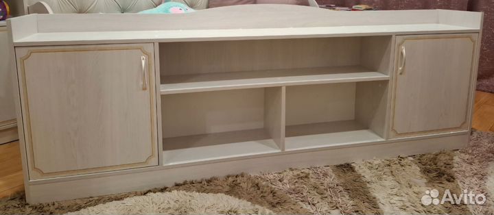 Полка-стенка навесная