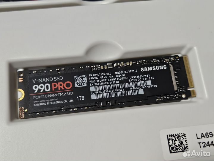 SSD M.2 Samsung 990 PRO 1TB (Здоровье 100%)