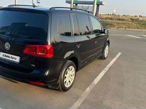 Volkswagen Touran 1.4 AMT, 2012, 140 000 км, с пробегом, цена 900 000 руб.