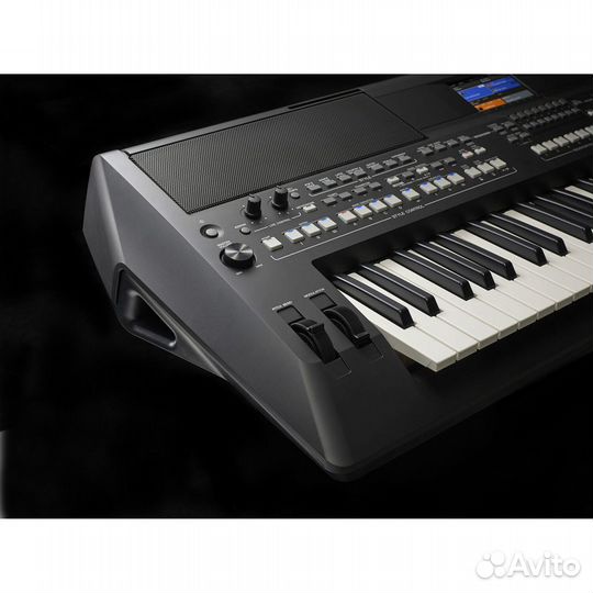 Yamaha PSR-SX600 синтезатор с автоаккомпанементом