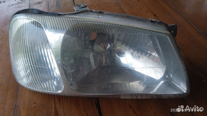 Фара правая Hyundai accent