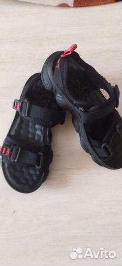 Босоножки 38