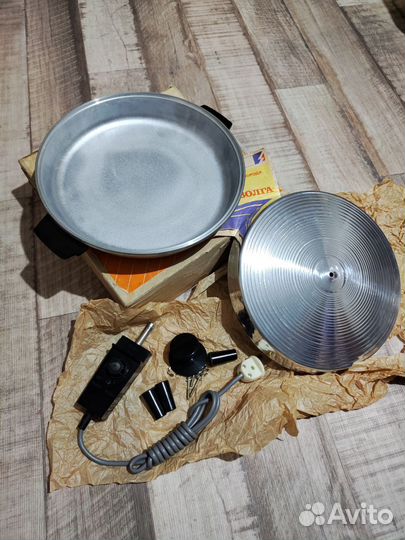 Электросковорода Волга 1990г