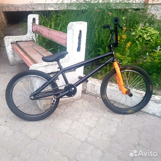 Трюковой велосипед bmx
