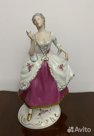 Статуэтка Девушка с веером Royal Dux Чехословакия
