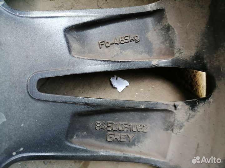 Продаю диски