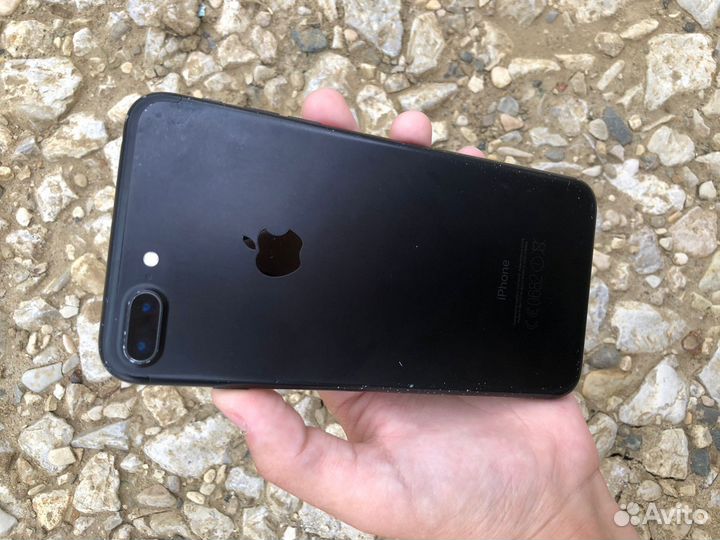 Телефон iPhone 7plus