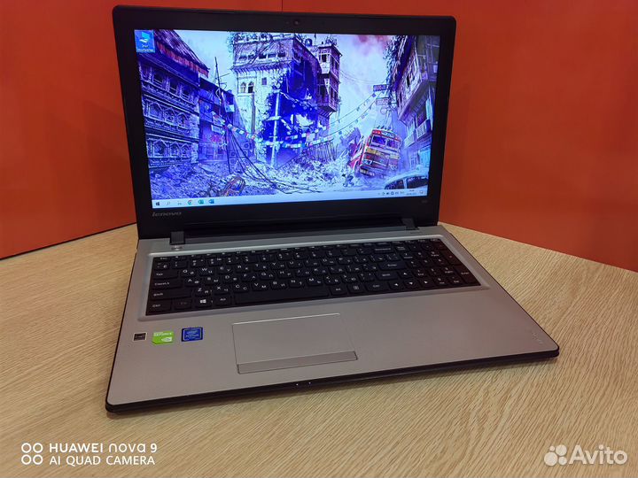 Бюджетный ноутбук для игр Lenovo 300