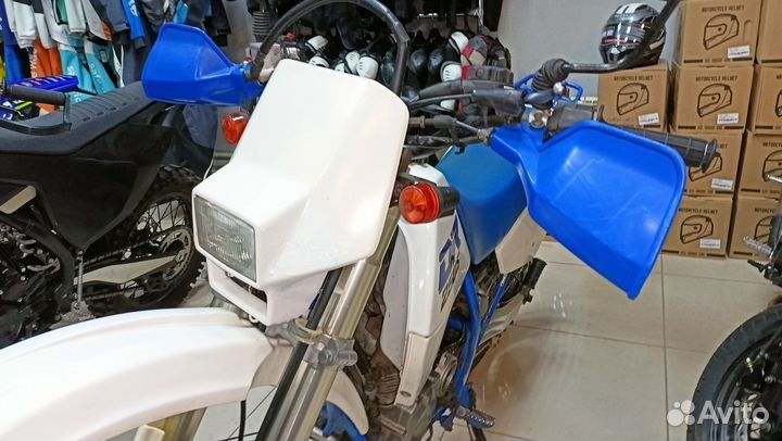 Мотоцикл Suzuki DR250S