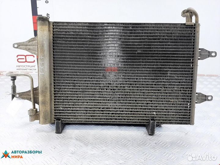 Радиатор кондиционера Volkswagen Polo 4 рест