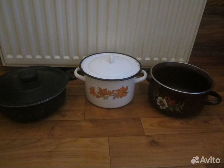 Кастрюли, чайник и др