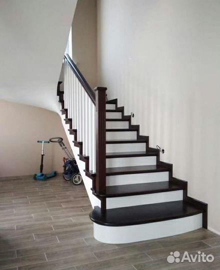 Лестница на второй этаж
