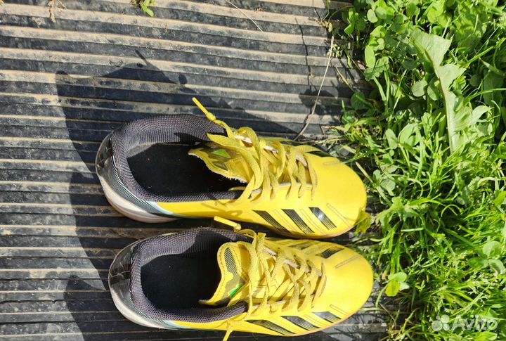 Футзалки adidas