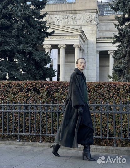 Стилист по подбору одежды, фотограф, декор