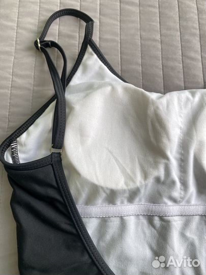 Купальник сплошной новый