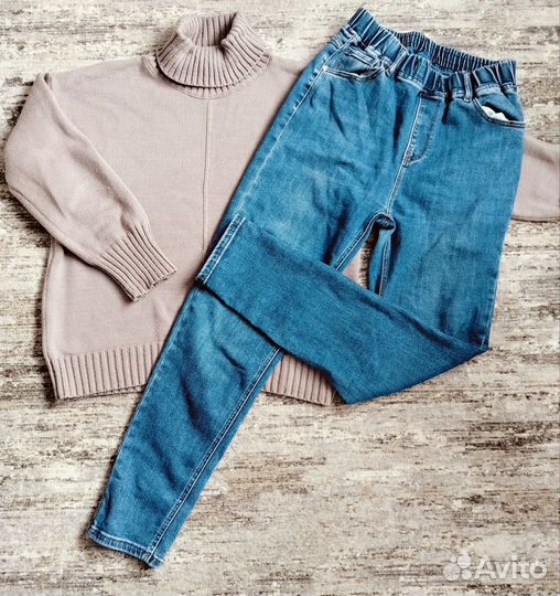 Свитер женский